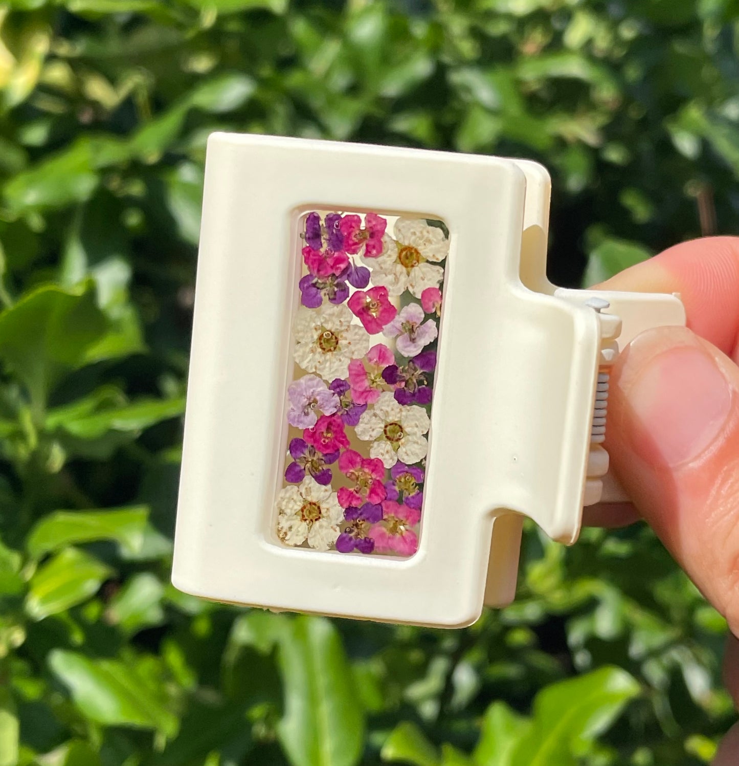 Alyssum Bouquet Claw Clip