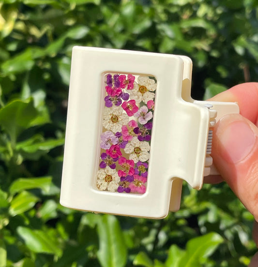 Alyssum Bouquet Claw Clip
