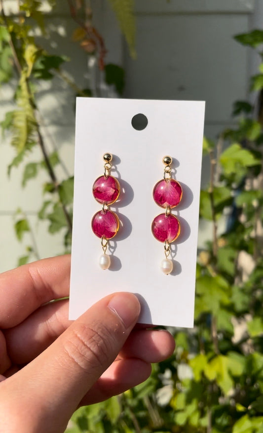 Petal & pearl earrings