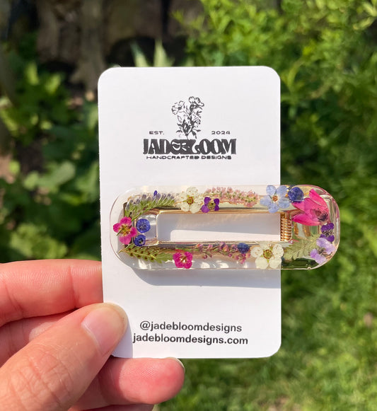 Floral bouquet barrette